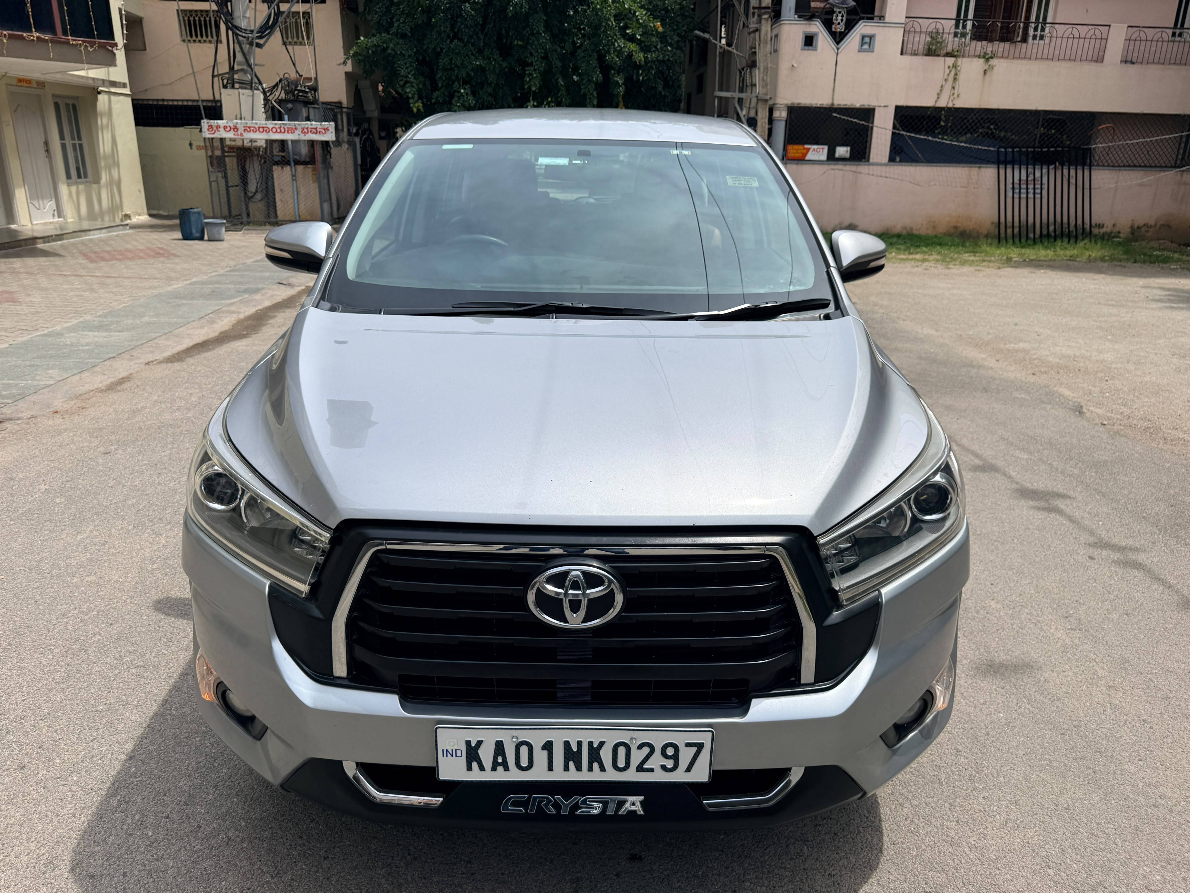2017 TOYOTA KIRLOSKAR MOTOR PVT LTD INNOVA CRYSTA 2.4