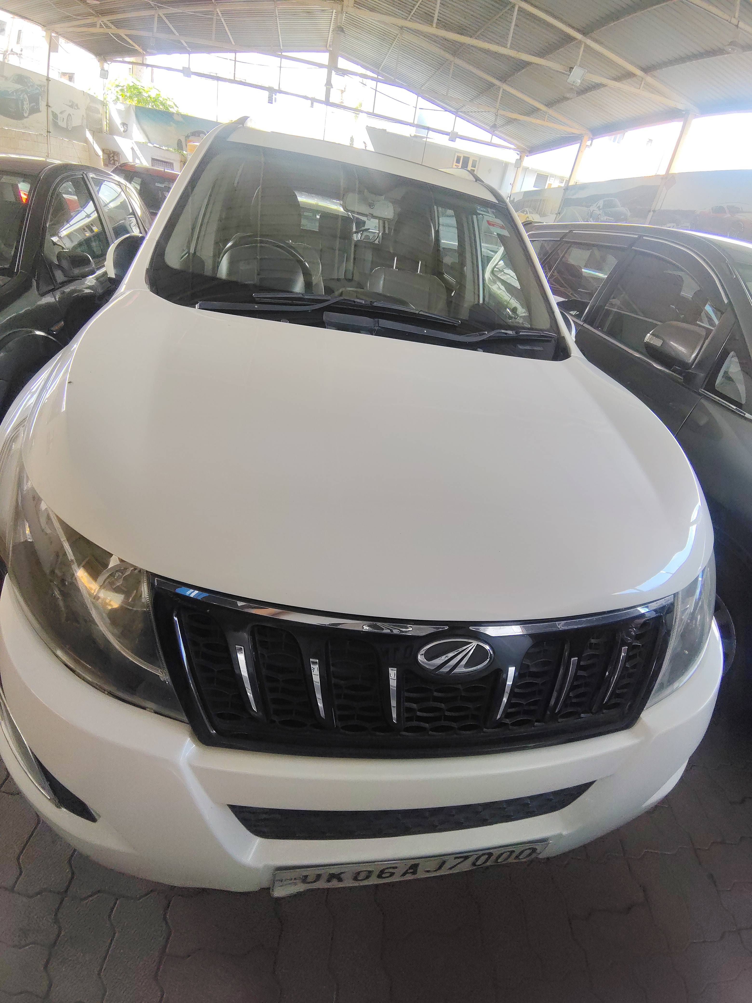 2015 MAHINDRA & MAHINDRA LIMITED MAHINDRA XUV500R FWDW10